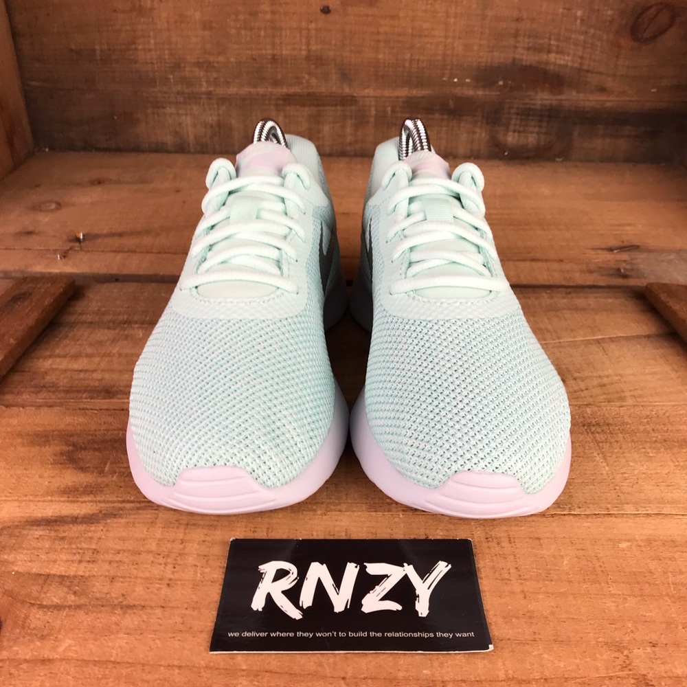 NEW Nike Tanjun Igloo Green - Picture 2 of 7